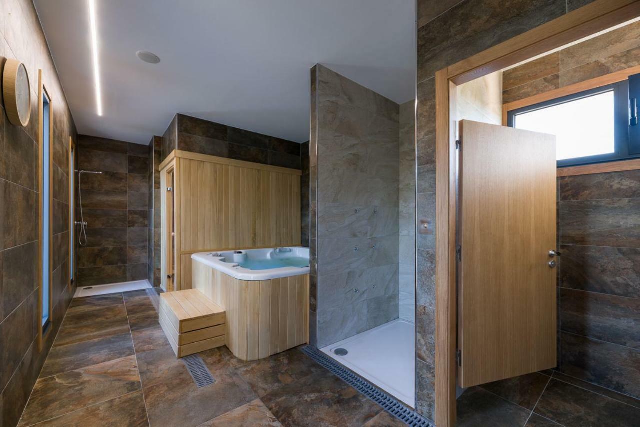 Hotel A Curuxa Wellness Arzua Exterior photo